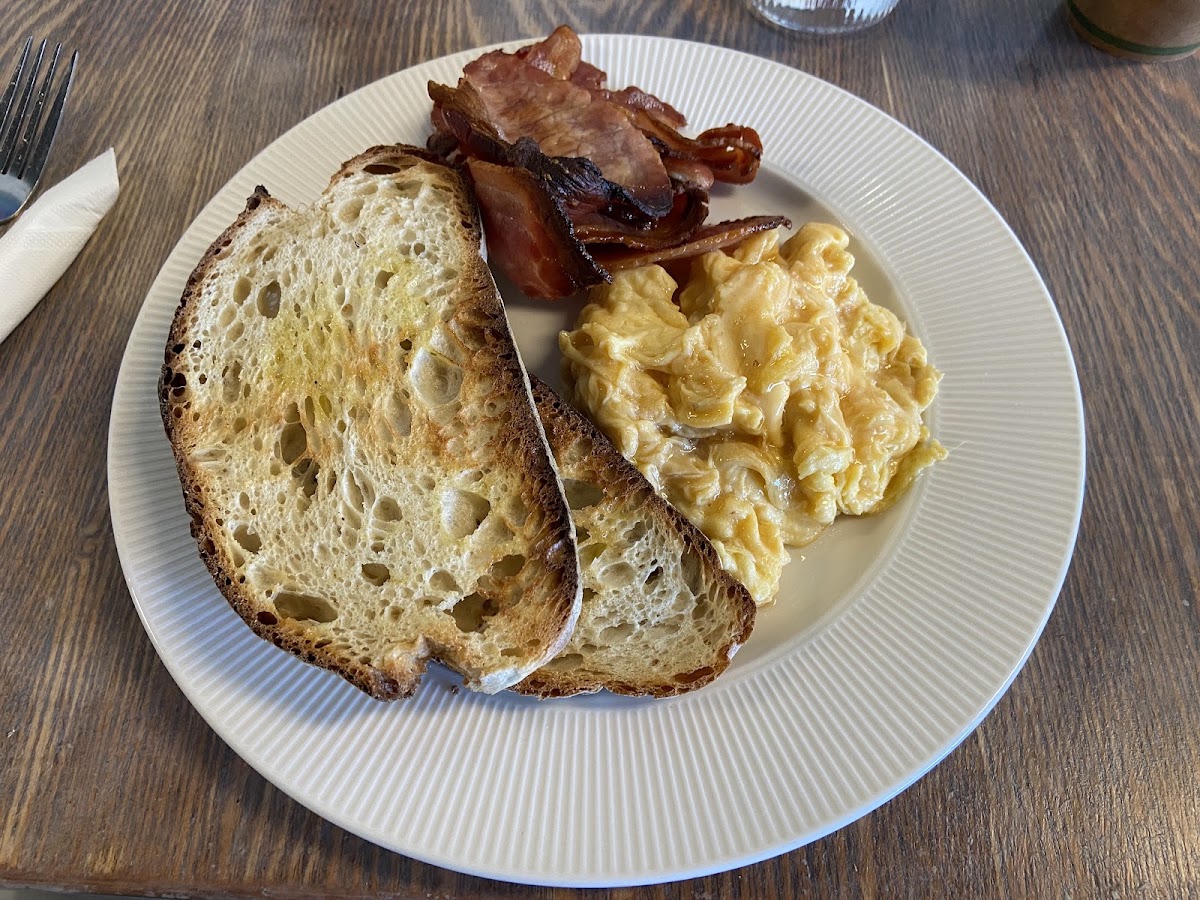 Eggs, bacon and toast photographed at Little Nolla Café